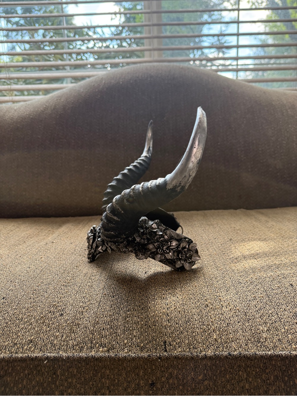 Gothic Silver Succubus Horned Headpiece - Picture 6 of 9